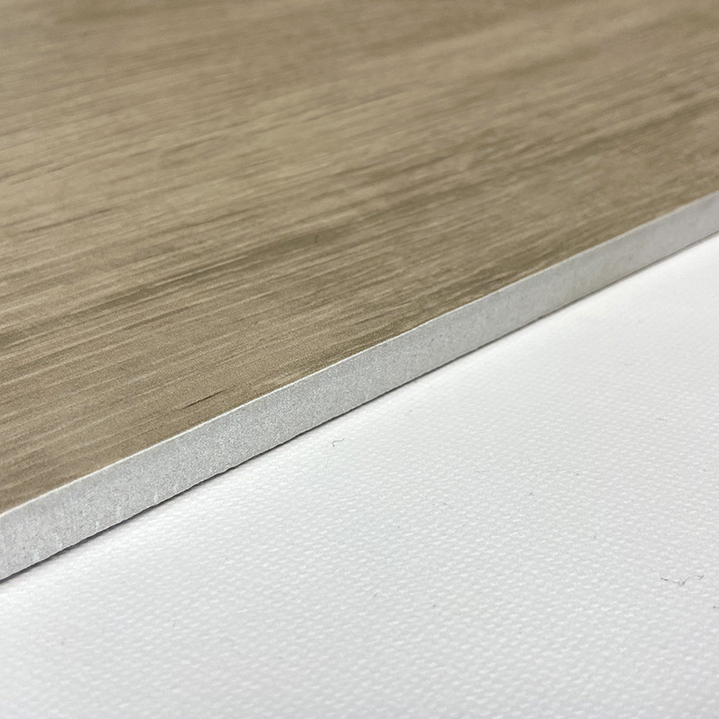 forma de Brown do banheiro da decoração das telhas de assoalho da porcelana do efeito da madeira de 200*1000mm