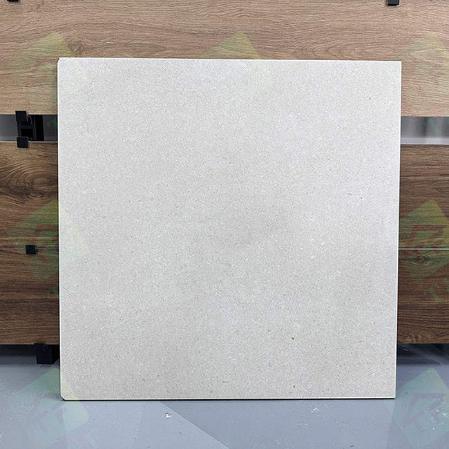 Do cinza R12 Matte Surface Rustic Outdoor Porcelain de assoalho da telha deslizamento não