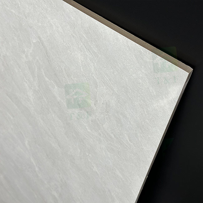A parede cerâmica do AAA da categoria telha telhas de assoalho vitrificadas sala de visitas do quadrado da porcelana do mármore do revestimento