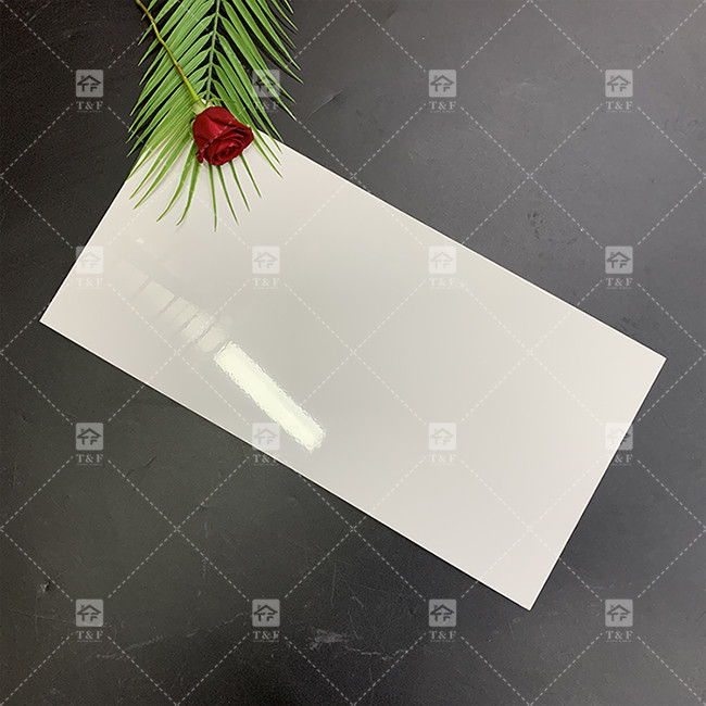 Casa Decorativa Super Porcelana Branca 300x600 Cozinha Telhas de Parede Polished superfície Telhas de Cerâmica